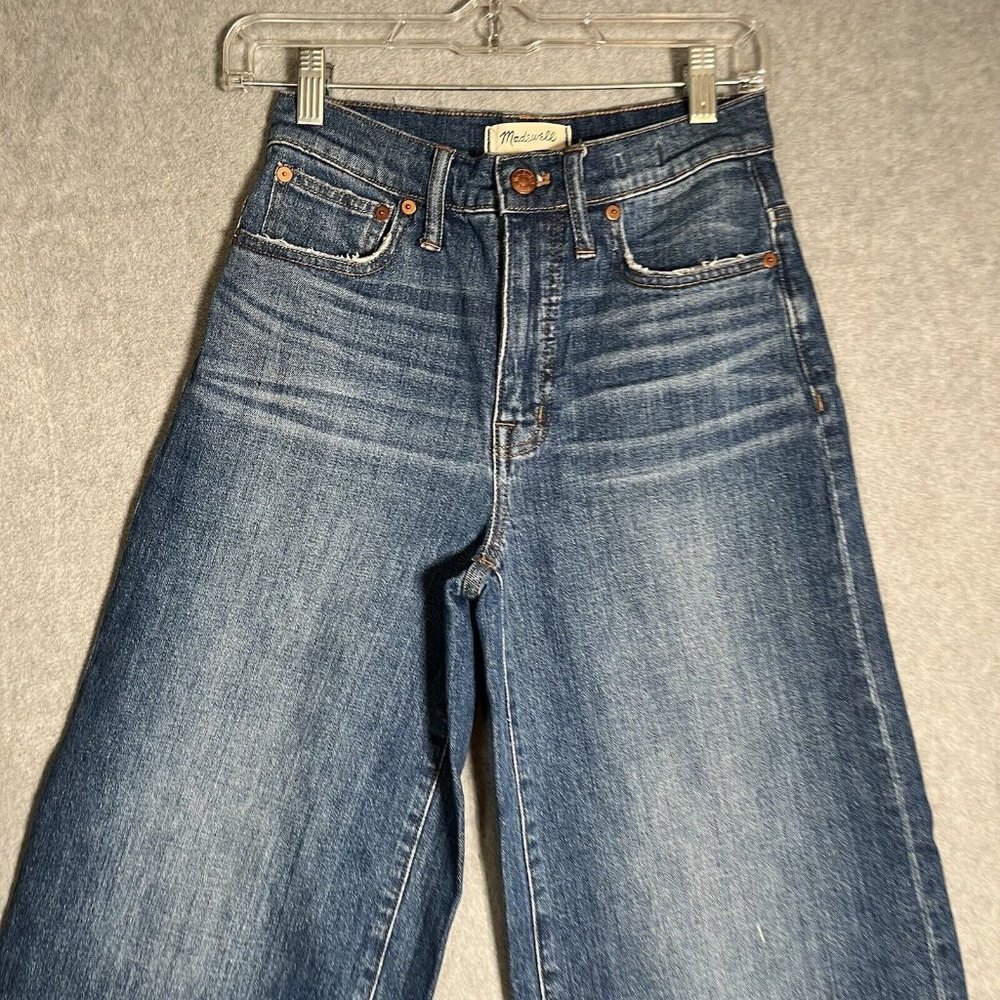 Madewell Wide Leg Crop in Finney Wash - Picture 8 of 15